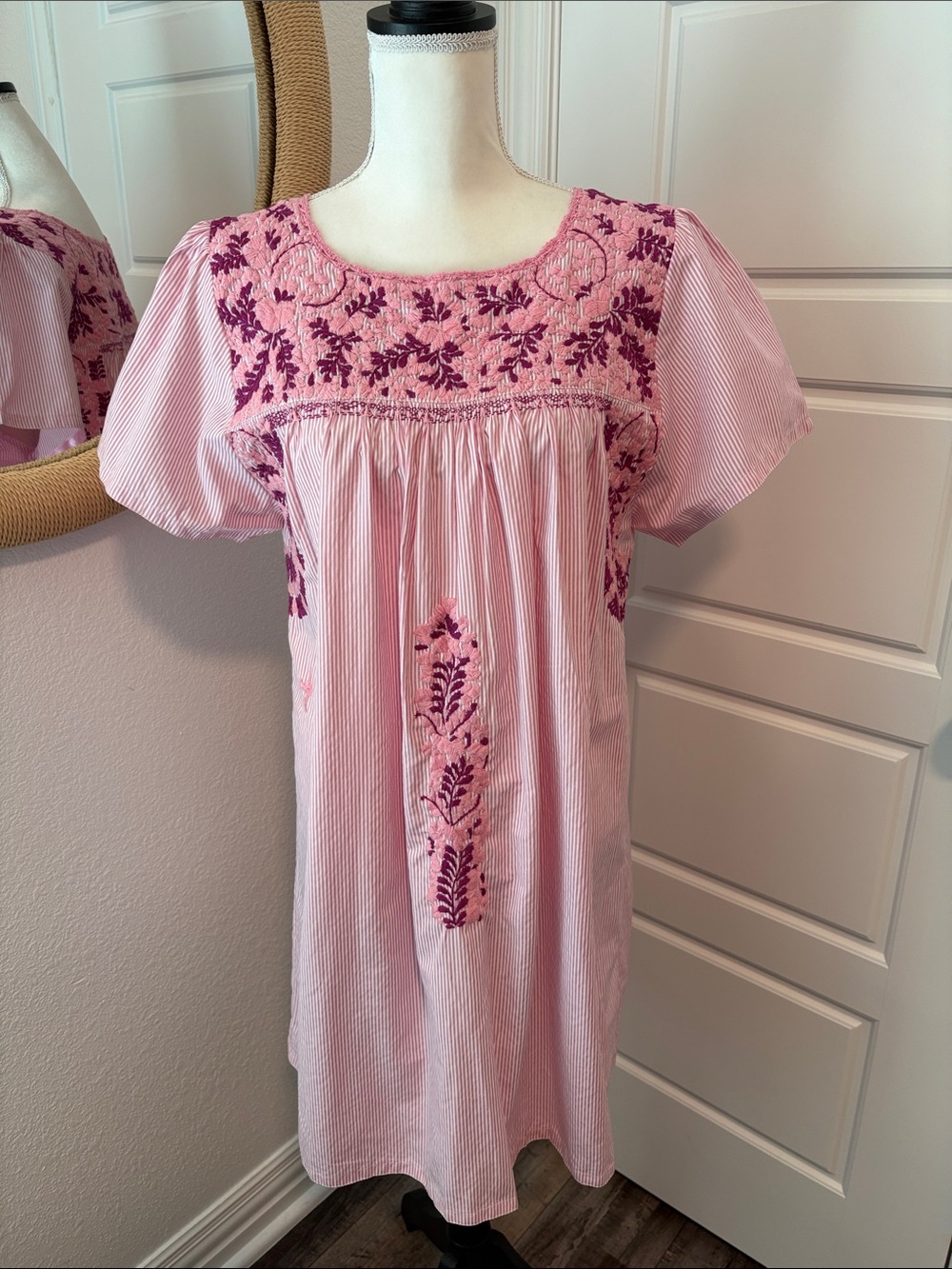 NWT Mi Golondrina Liliana Dress